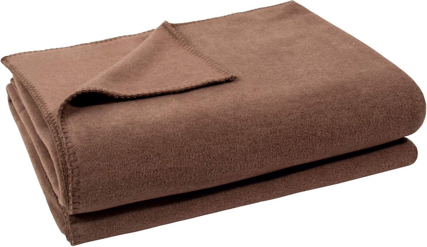 Pătură Zoeppritz în culoarea: Roșu, Fabricat din 65% Poliester, 35% Viscose, Dimensiune: 160X200 Cm, 103291-235-160X200 Paturi si Cuverturi Zoeppritz Since 1828 840 Smoke 180X220 Cm