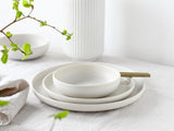 CreaTable, 33065, seria Uno alb-gălbui, set de veselă cu 12 piese, set de farfurii din gresie, potrivit pentru mașina de spălat vase și cuptorul cu microunde, fabricat în Portugalia
