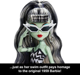 Păpușă Monster High x Barbie Frankie Stein cu costum de baie original inspirat de Barbie și rochie de seară neagră „Solo in The Spotlight”, accesorii, JHK28