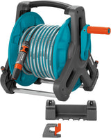 Set rolă furtun Gardena Classic de perete 50: Rolă furtun mobilă, economisitoare de spațiu, montabilă pe perete și detașabilă oricând, cu furtun de 20 m, duză de pulverizare și piese de sistem (8009-20)