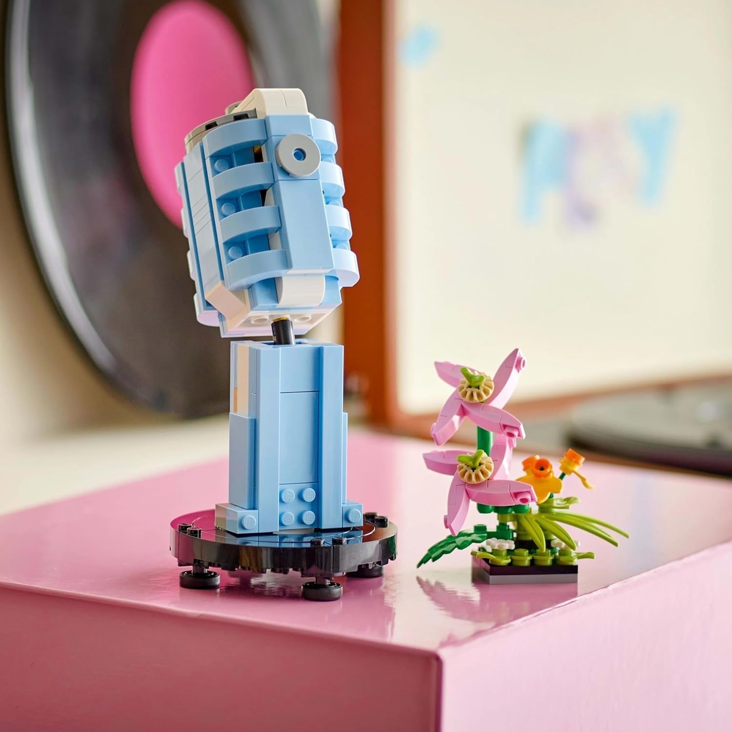 Cititor de discuri LEGO Creator 3In1 cu flori - jucărie convertibilă în radio sau microfon - jucării muzicale pentru copii - idee de cadou creativă pentru fete și băieți de la 8 ani 31172 Seturi de constructie Besuche den LEGO-Store