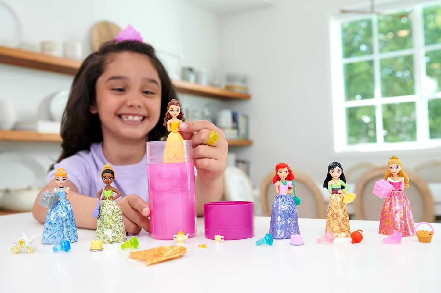 Păpuși Disney Princess Color Reveal - 6 surprize, activate cu apă, accesorii, pentru copii cu vârsta de 3 ani și peste, Ariel, Tiana, Mulan, Cenușăreasa, Belle, Aurora, HPX39