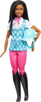 Păpușă Barbie Malibu "și accesorii de la Barbie Mysteries: Misterioasa aventură a calului", inclusiv păpușă de modă, costum de călărie detașabil și cască, HXJ38 Papusi Naty Shop Brooklyn