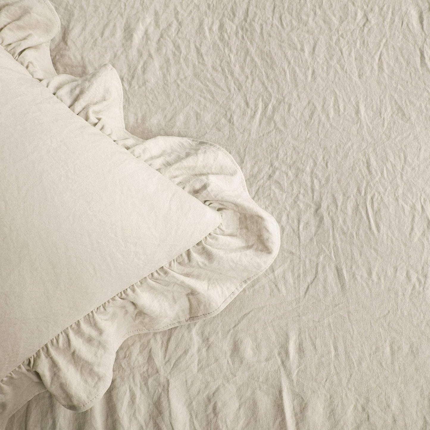 Set de cuvertură de pat Lush Decor cu fustă Ruffle, 3 piese, set de lenjerie de pat Farmhouse de lux, elegant, fermecător detaliu Ruffle, stil atemporal și design clasic, moale și ușor, dimensiune King, Paturi si Cuverturi Lush Decor
