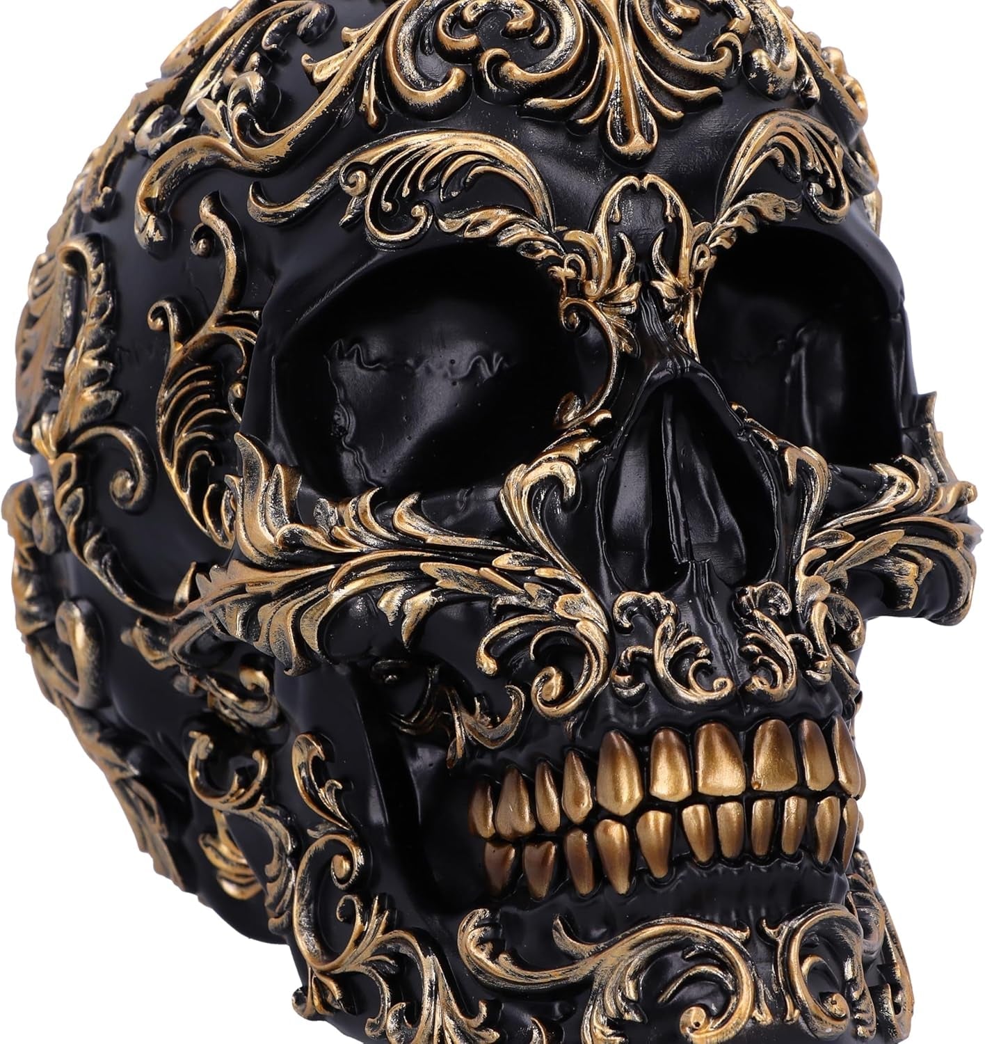 Craniu renascentist, 19 cm, rășină, negru și auriu, model baroc auriu, ornament craniu negru, decor gotic, turnat din cea mai fină rășină sintetică, pictat manual de experți Statuete si sculpturi Naty Shop