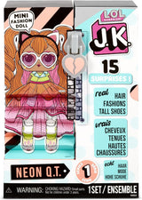LOL Surprise! 570776E7CAZ JK Mini Păpușă la Modă - 15 Surprize, Haine și Accesorii - Articole de Colecție - Neon QT