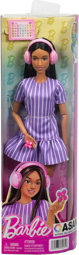 Păpușa Barbie Fashionistas nr. 245, păpușă autistă cu rochie mov cu dungi și accesorii precum fidget spinner, tabletă și căști, JJN58