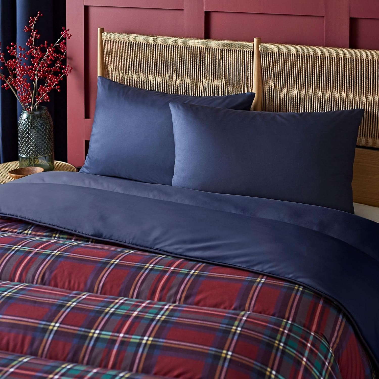 Set plapumă și față de pernă Night Lark, 10,5 tog, pat single, tartan roșu clasic, lenjerie de pat de lux, hipoalergenică, lavabilă la mașină Plapumi si pilote Naty Shop
