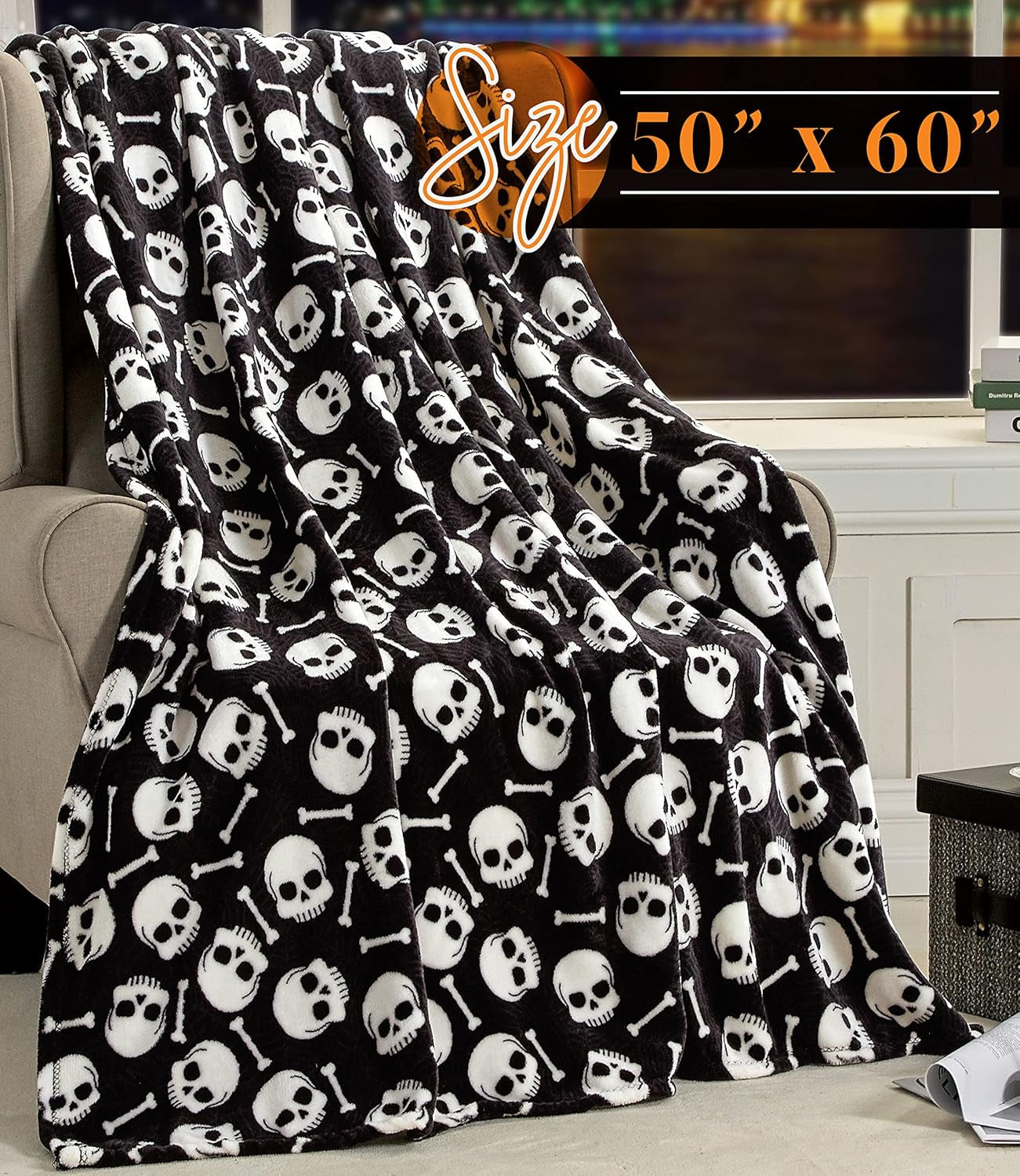 Elegant Comfort Pătură ușoară cu motive de Halloween, moale, confortabilă și plușată, perfectă pentru relaxare în acest sezon înfricoșător, 127 X 152,4 cm, Skull and Bones Paturi si Cuverturi Elegant Comfort