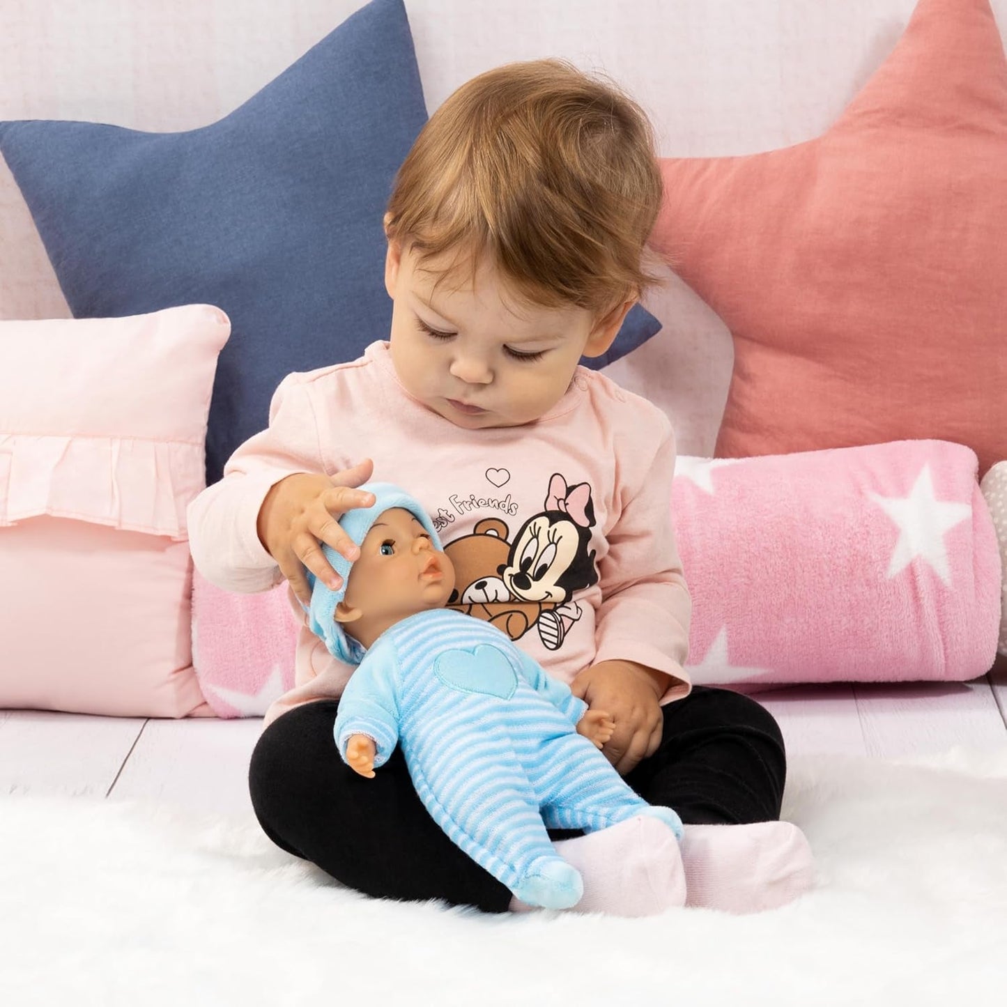 Bayer Design 92802AU Primul Meu Bebeluș 28cm, Păpușă Bebeluș, Păpușă cu Corp Moale și Ochi Dormitori, Foarte La îndemână, Ținută Drăguță, Albastră cu Inimă