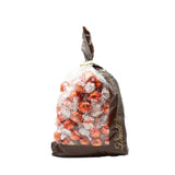Ciocolată Lindt | Asortiment LINDOR | 1371g | 110 trufe în ciocolată fină cu umplutură care se topește în gură | Cadou de ciocolată de împărțit