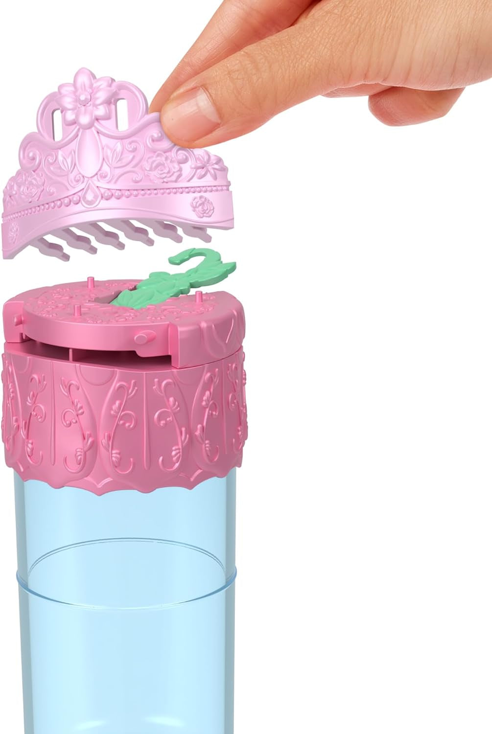 Mattel Disney Princess Royal Color Reveal, păpușă mică cu 6 surprize, inclusiv inel parfumat și 4 accesorii (păpușile pot varia), Seria Garden Party HRN63
