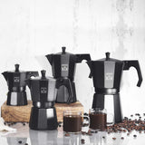 Cafetieră italiană Cecotec Cumbia Mokclassic 600 Neagră, 300 ml, fabricată din aluminiu cu o capacitate de 6 cești de cafea, potrivită pentru toate tipurile de plite și ușor de curățat.