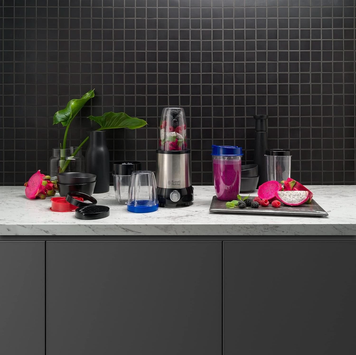 Russell Hobbs Mixer [Multifunktions- Standmixer] Nutriboost (Inkl. 5 Bpa-Freie Und Spülmaschinengeeignete Behälter + Deckel, 22.000 U/Min, 0.9 Ps-Motor) Elektrischer, Smoothie-Maker 23180-56 Bucatarie Naty Shop