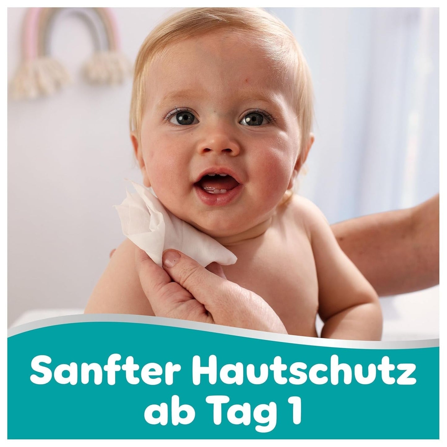 Șervețele umede Pampers 99% apă pentru bebeluși, 12 pachete a câte 60 de șervețele fiecare = 720 de șervețele umede pentru bebeluși, loțiune ușoară cu 99% apă
