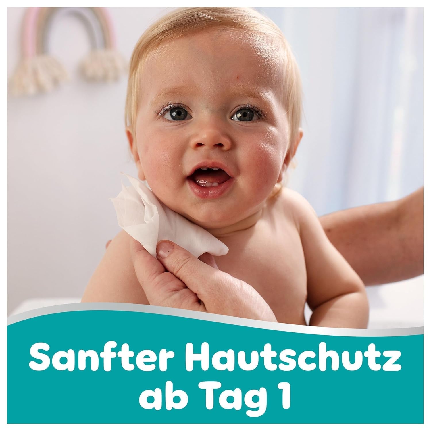 Șervețele umede Pampers 99% apă pentru bebeluși, 12 pachete a câte 60 de șervețele fiecare = 720 de șervețele umede pentru bebeluși, loțiune ușoară cu 99% apă