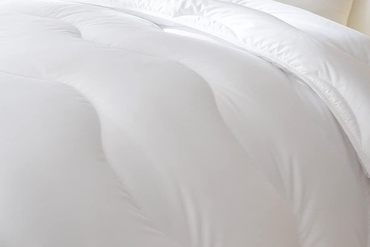 Abeil Thermofill Ultra Warm Quilt 220X240 Cm alb Plapumi si pilote Naty Shop