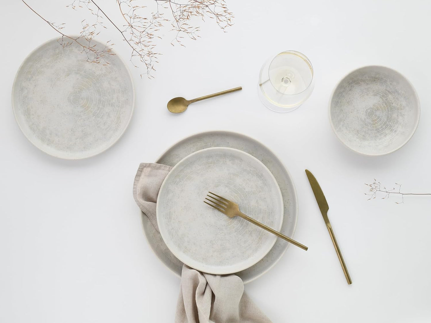 CreaTable, 23714, seria Uno Athena, set de veselă cu 12 piese pentru 4 persoane, set de farfurii din gresie, potrivit pentru mașina de spălat vase și cuptorul cu microunde, fabricat în Portugalia