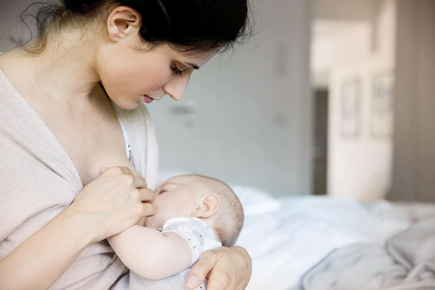 Recipiente pentru lapte matern NIP First Moments 150 ml, 4 bucăți: stivuibile și etanșe Accesorii Hrana si Alaptare Bebe Naty Shop