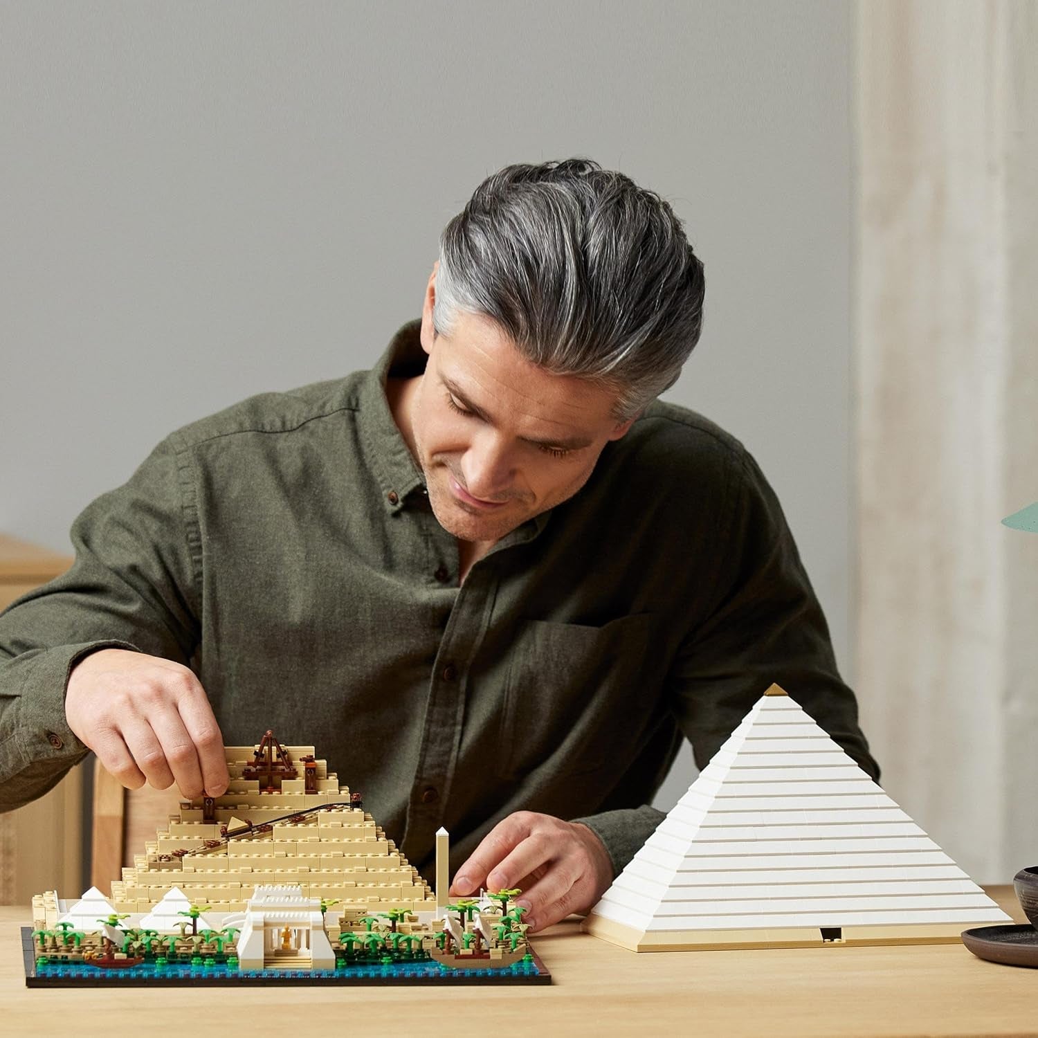 LEGO 21058 Arhitectură Piramida lui Keops Set de construcție pentru artizanat ca hobby creativ, idee de cadou pentru adulți, bărbați, femei, mamă, tată, activitate creativă, colecție de repere faimoase Seturi de constructie Besuche den LEGO-Store