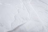 V.I.P. Very Important Pillow Plapumă de puf pentru iarnă, aprobată clasa 1, 100% poliester, silicon, cartonată, 155 X 205 cm, mărimea 300, alb Plapumi si pilote Naty Shop