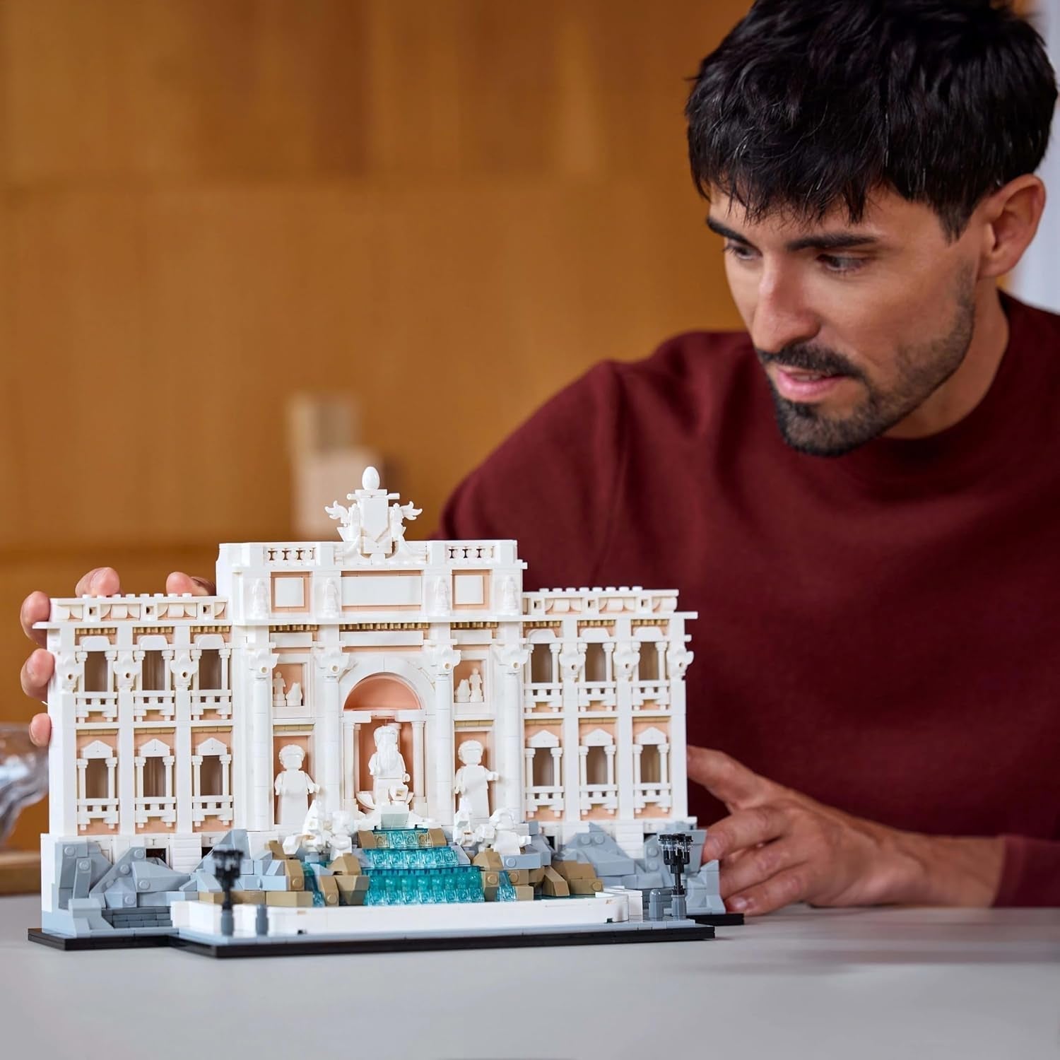 LEGO Architecture Trevi Fountain - Model al unui punct de reper din Roma cu sculpturi Minifigures - piesă de colecție pentru birou și sufragerie - cadou pentru adulți și iubitori de arhitectură 21062 Seturi de constructie Besuche den LEGO-Store