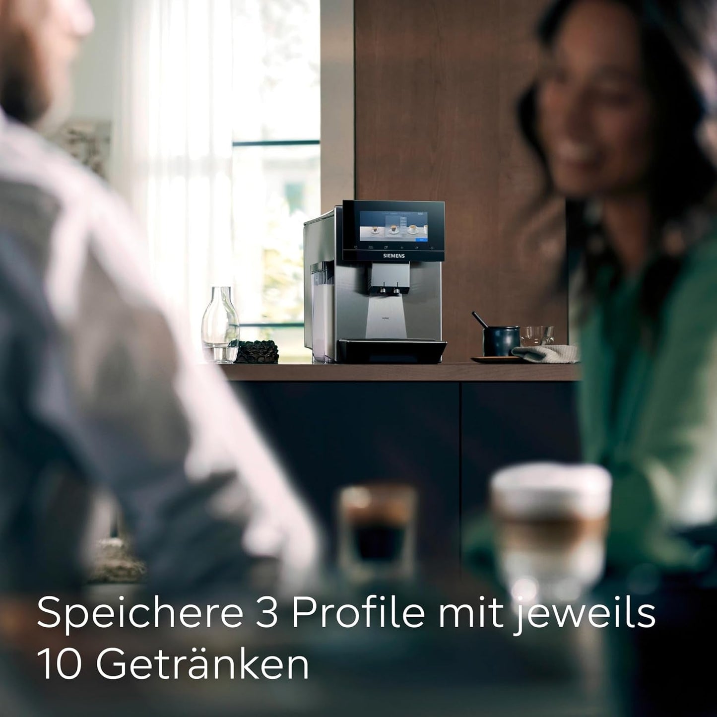 Espressor automat Siemens EQ900, ecran TFT color mare, 2 recipiente pentru boabe, 36 de băuturi calde și reci, cafea rece, super silențios, funcție pentru două cești, control prin aplicație, oțel inoxidabil, TQ907D03