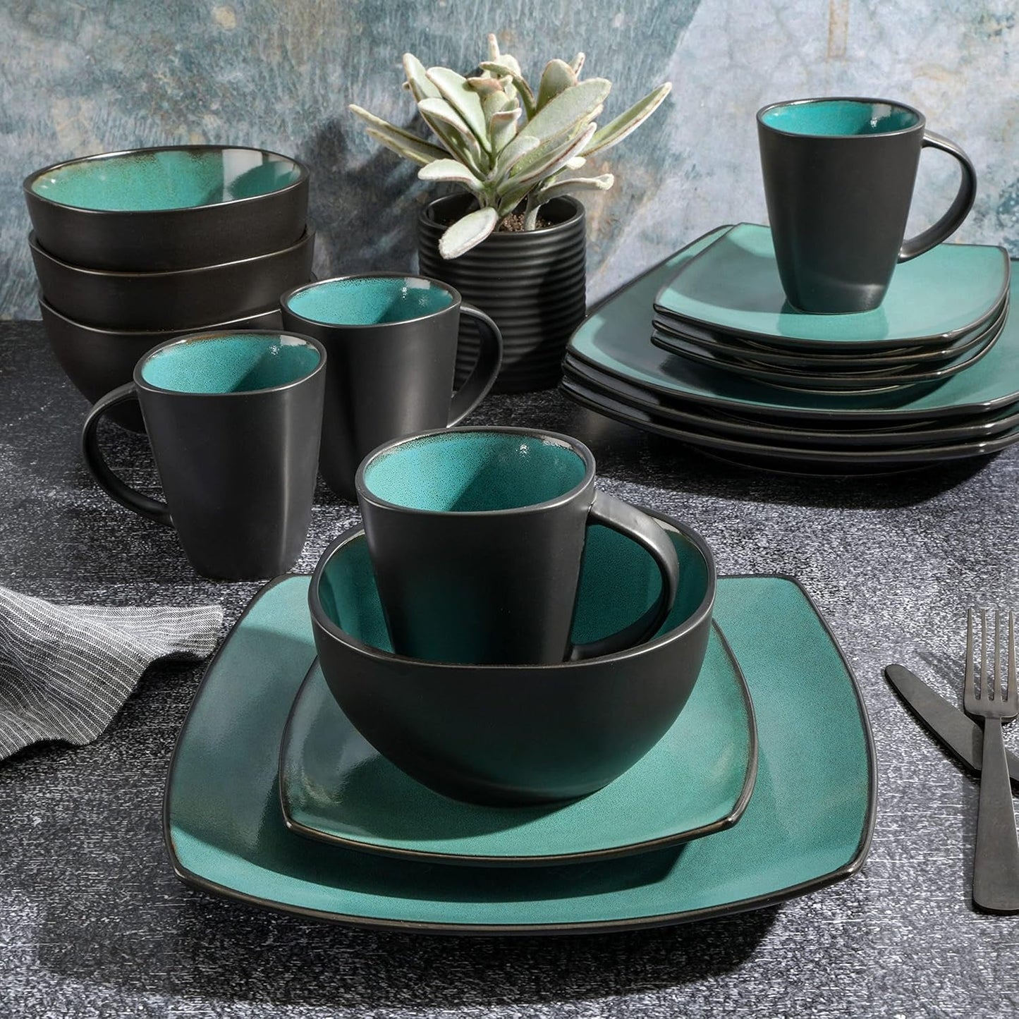 Set de veselă Gibson 99813.16R Elite Soho Lounge cu glazură reactivă pentru 4 persoane, 16 piese, efect bicolor albastru-verde/negru